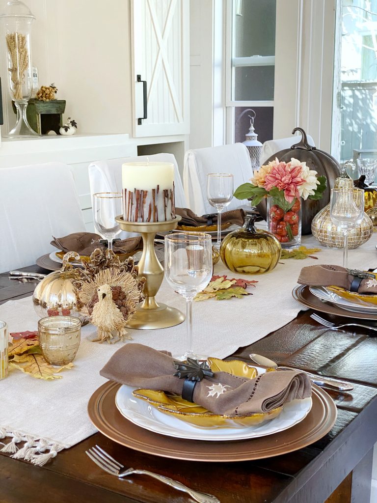 hosting a Thanksgiving dinner party