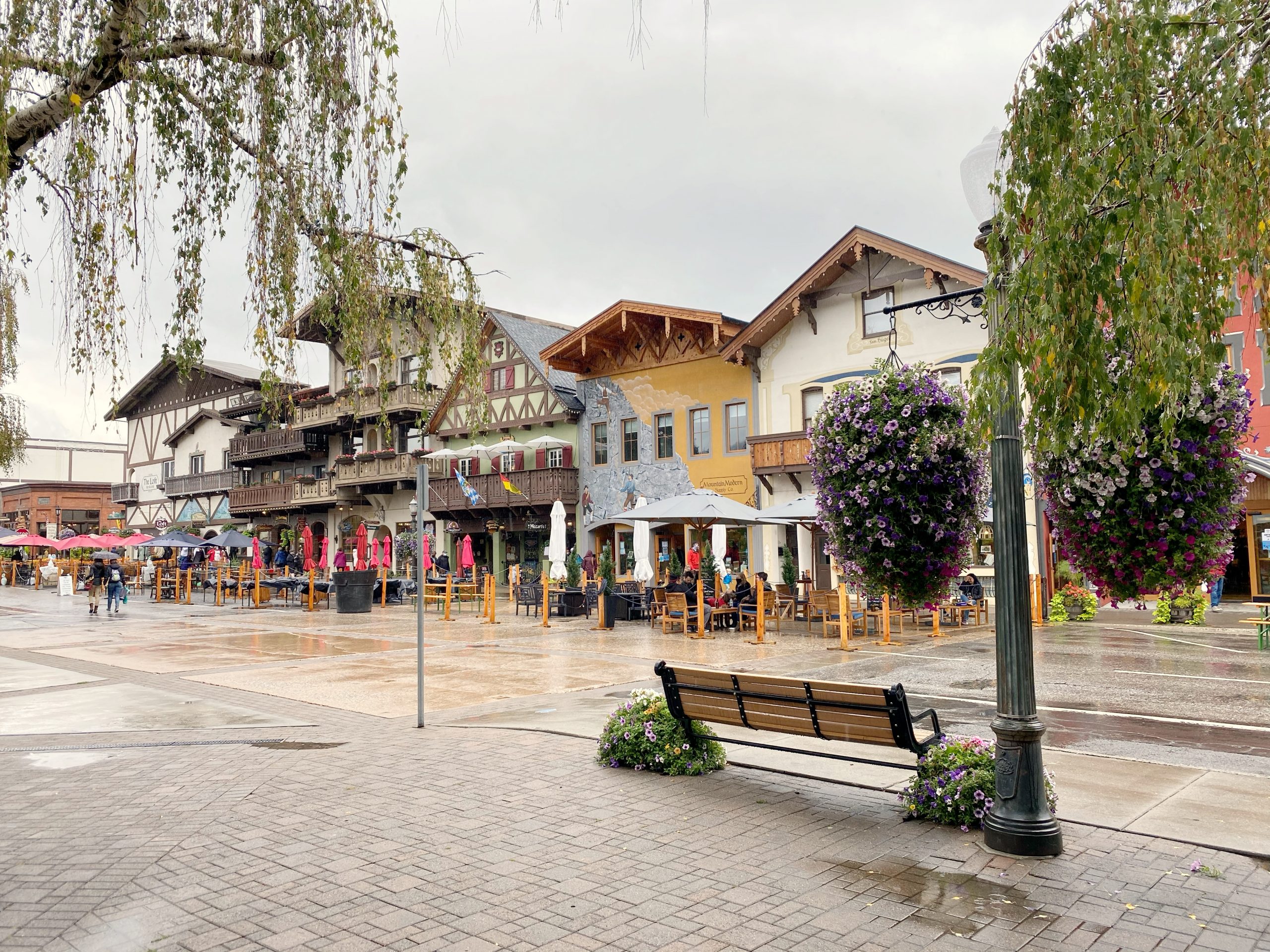 How to Spend Seven Fall Days in the Pacific Northwest including Leavenworth, WA