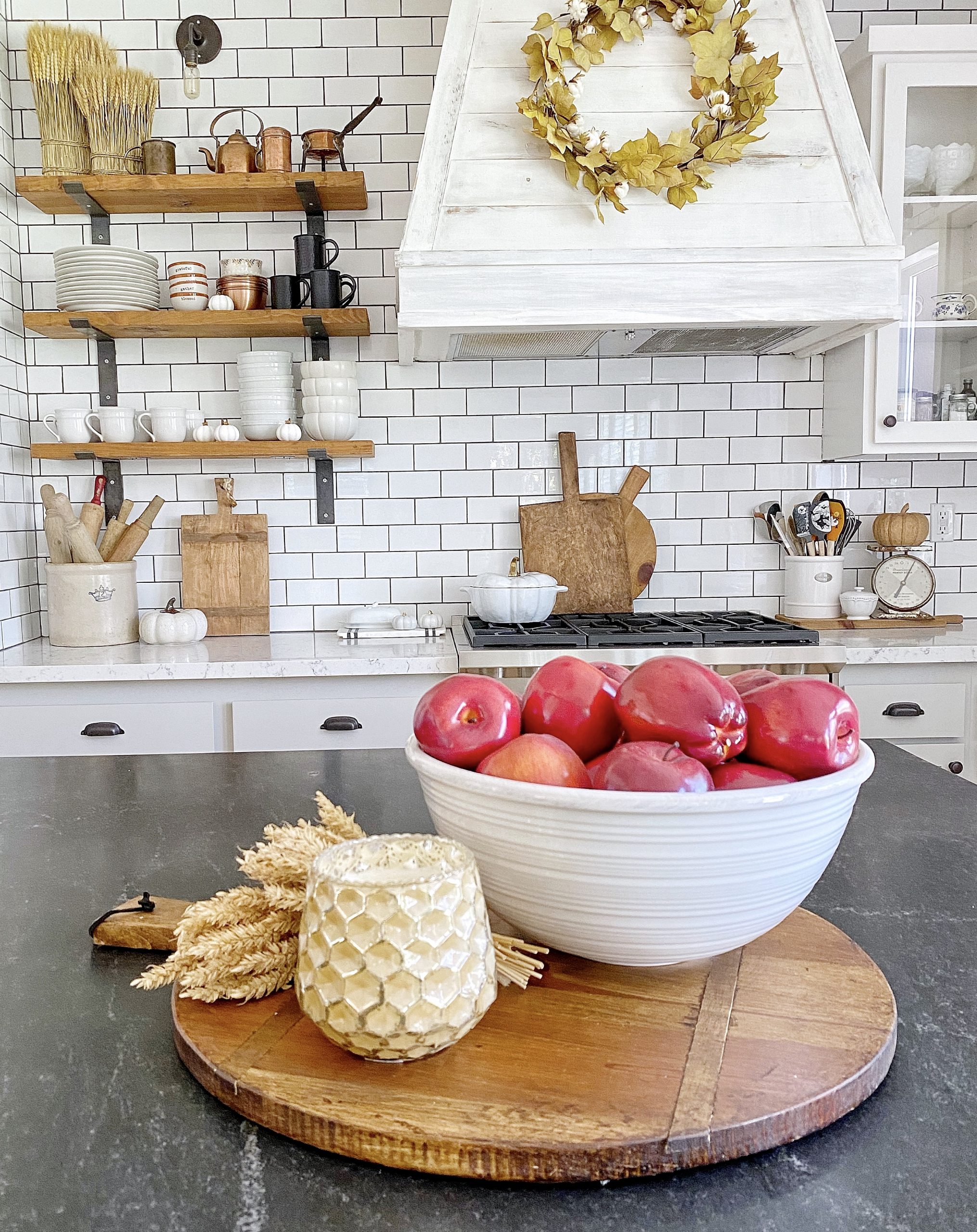 How to Dress Up Your Kitchen For Fall