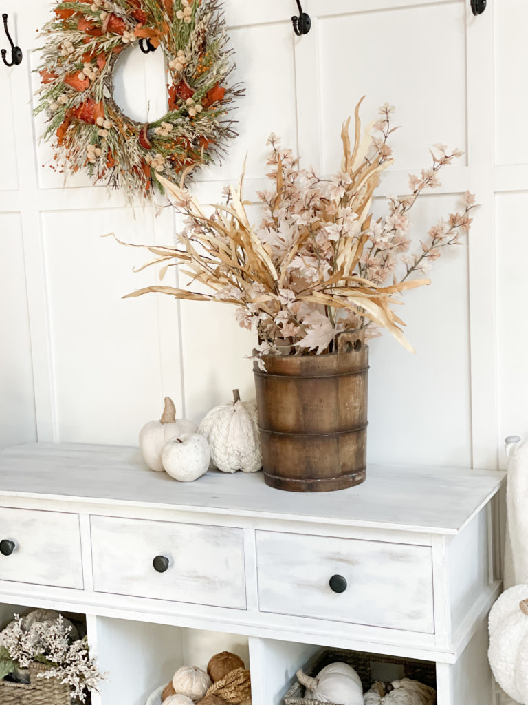 Come on in and tour my cozy fall home for inspiration on how to have a seasonally decorated fall home with pumpkins, wreaths, wheat sheaves, and more! All fun items for a cozy fall home.  Paint colors are Sherwin Williams Accessible Beige and Frazee White Shadow and Sherwin Williams Pure White 
#falldecorideasforthehome #decor #fallaesthetic 