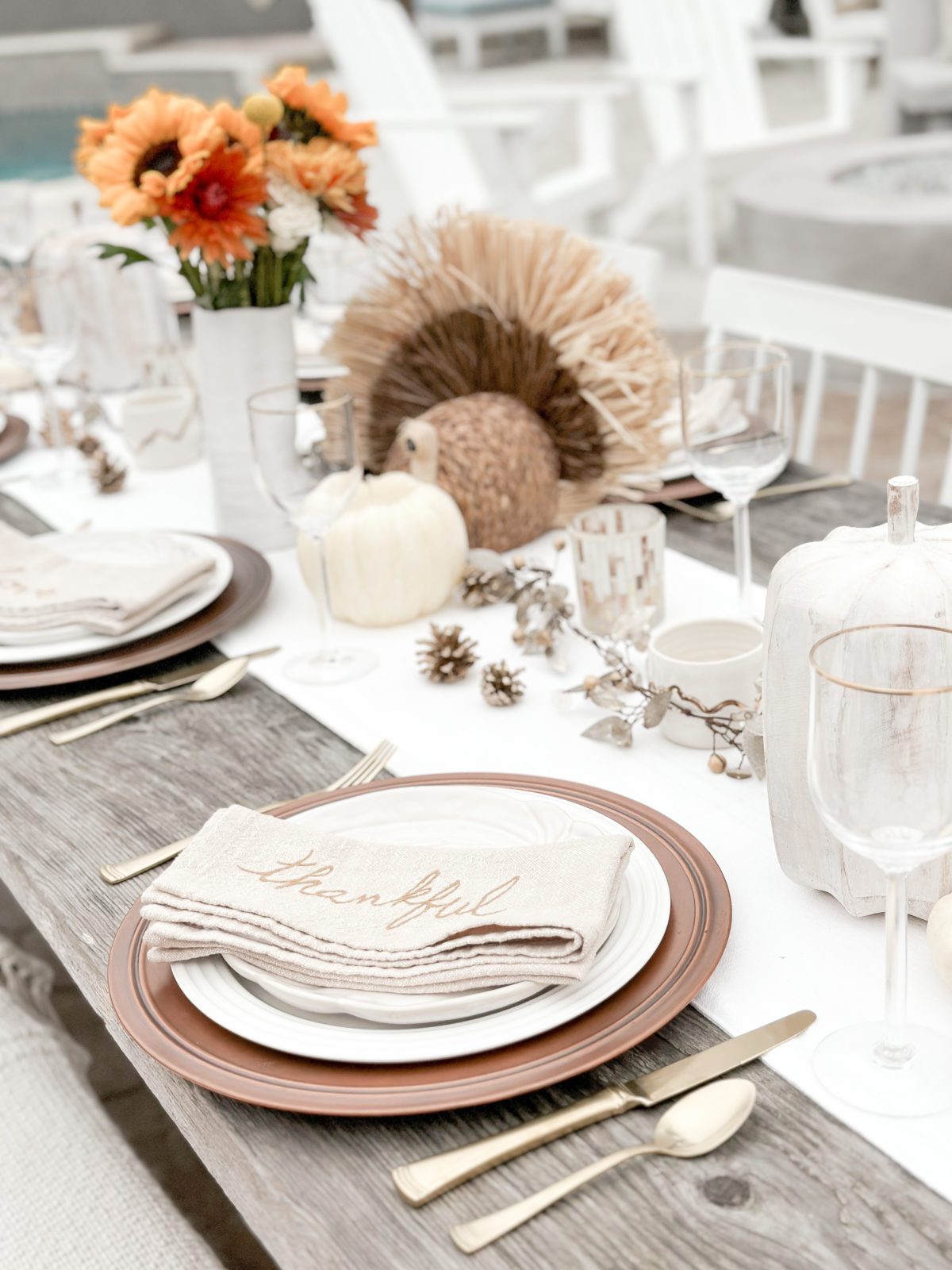 How to Set the Perfect Friendsgiving Table - Pasha is Home