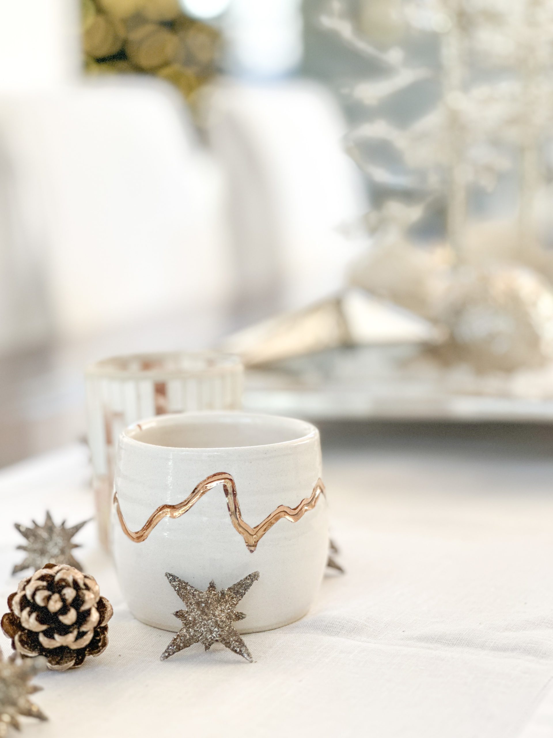 Festive Ways to Decorate the Table for your Holiday Breakfast