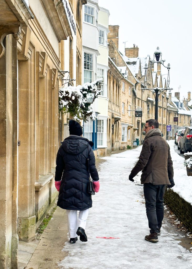 The Cotswolds winter travel guide | Winter in the Cotswolds | How to spend two days in the Cotswolds | Travel Guide to the Cotswolds without a car | Where to stay in the Cotswolds without a car | Where to eat in the Cotswolds | What villages in the Cotswolds to visit | Snow covered Cotswolds buildings | Winter in the Cotswolds | Visiting the Cotswolds | What to do in Chipping Campden | Best Hotels in the Cotswolds 