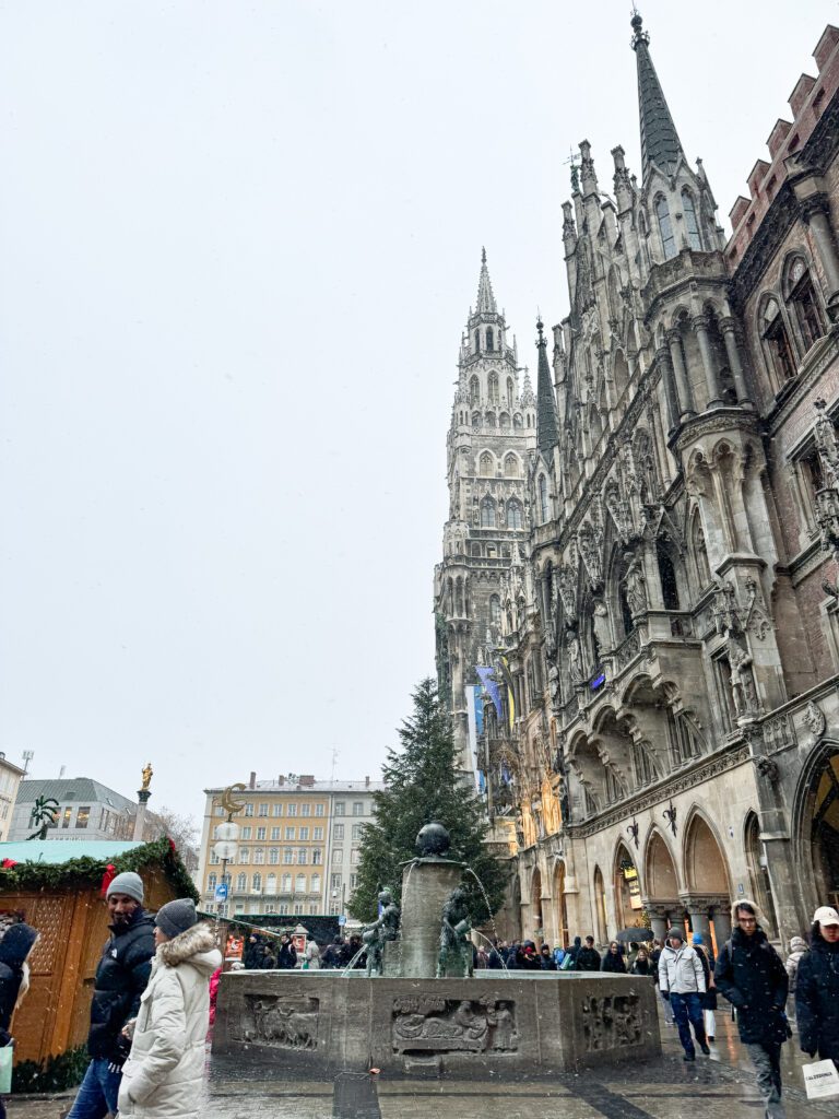 The Ultimate Christmas Market Travel Guide for Munich Germany | What to see and do in Munich at Christmas | Where to stay in Munich | Where to eat in Munich | Everything you need to know to visit the Munich Christmas Markets