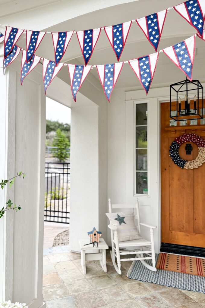 Easy tips for an Americana front porch | how to decorate your front porch for Fourth of July | a Patriotic front porch | Items to decorate a Fourth of July front porch 