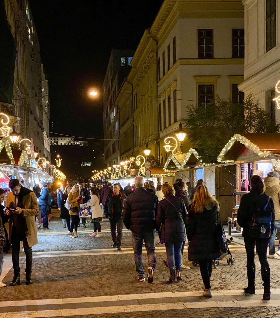 Top things to do in Budapest at Christmas time | Best things to see and do in Budapest at Christmas | Budapest Christmas markets | Eastern European Christmas market travel guide | Budapest Christmas market travel guide | Two day itinerary for Budapest at Christmas time | What to do in Budapest Hungary