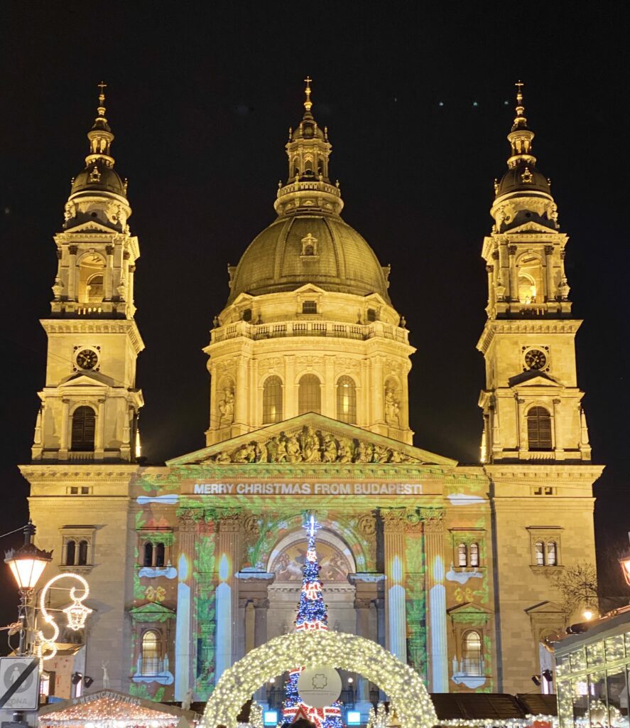 Top things to do in Budapest at Christmas time | Best things to see and do in Budapest at Christmas | Budapest Christmas markets | Eastern European Christmas market travel guide | Budapest Christmas market travel guide | Two day itinerary for Budapest at Christmas time | What to do in Budapest Hungary