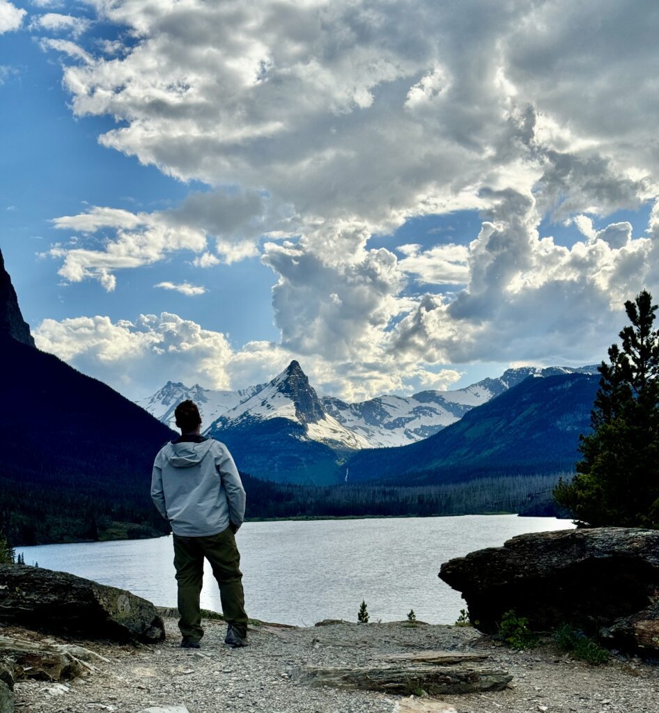 Best things to see and do in Glacier National Park | Best moderate hikes in Glacier National Park | Things to do in Glacier National Park if you are over 50 years old | What to do in Glacier National Park if you are older | How to plan the perfect Glacier National Park itinerary | Red Bus tour in Glacier National Park | How to spend a week in Glacier National Park | Glacier National Park 7 day itinerary | Glacier National Park travel tips 