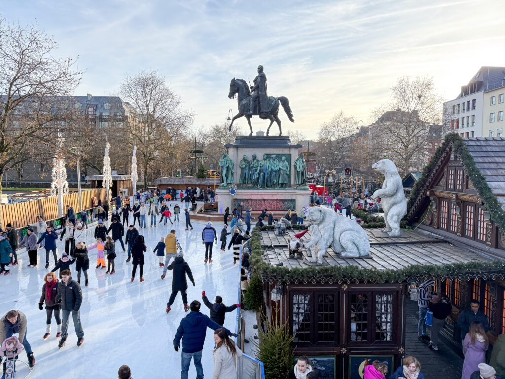 Best Cologne Germany Christmas market travel guide | Where to stay in Cologne for the Christmas markets | 5 star hotels in Cologne | Best hotels in Cologne | Christmas markets in Cologne | When do the Christmas markets in Cologne open? | How many days do I need to see the Cologne Christmas markets? | How many Christmas markets are in Cologne | What to do in Cologne besides the Christmas markets | Best day trips from Cologne at Christmas time | Commonly asked questions for visiting the Cologne Christmas markets | How to get to Cologne in December | What to wear in Cologne in December