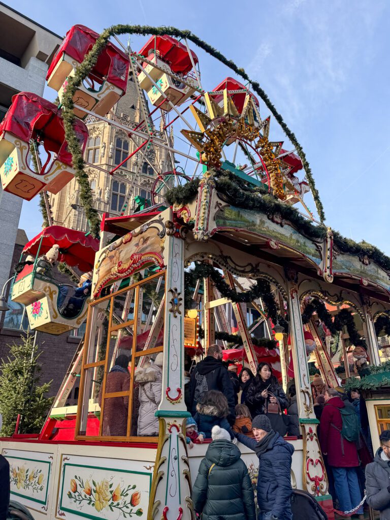 Best Cologne Germany Christmas market travel guide | Where to stay in Cologne for the Christmas markets | 5 star hotels in Cologne | Best hotels in Cologne | Christmas markets in Cologne | When do the Christmas markets in Cologne open? | How many days do I need to see the Cologne Christmas markets? | How many Christmas markets are in Cologne | What to do in Cologne besides the Christmas markets | Best day trips from Cologne at Christmas time | Commonly asked questions for visiting the Cologne Christmas markets | How to get to Cologne in December | What to wear in Cologne in December