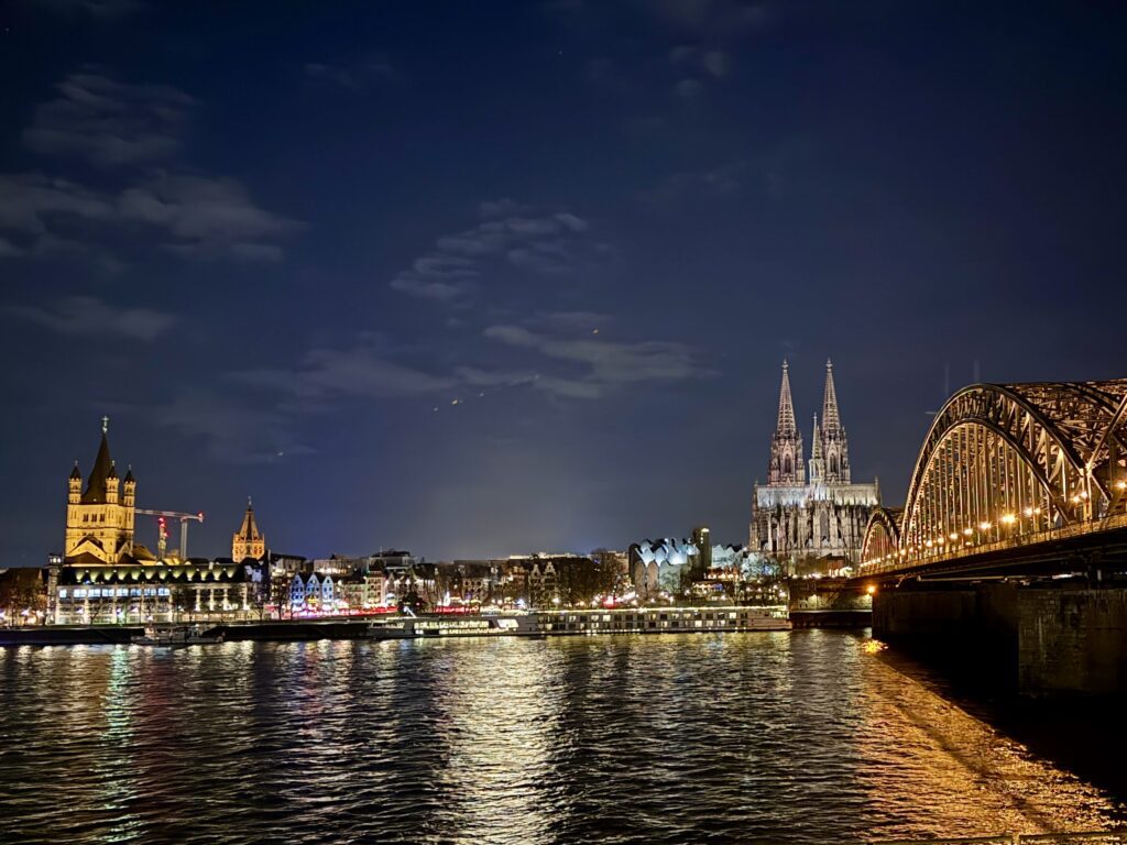 Best Cologne Germany Christmas market travel guide | Where to stay in Cologne for the Christmas markets | 5 star hotels in Cologne | Best hotels in Cologne | Christmas markets in Cologne | When do the Christmas markets in Cologne open? | How many days do I need to see the Cologne Christmas markets? | How many Christmas markets are in Cologne | What to do in Cologne besides the Christmas markets | Best day trips from Cologne at Christmas time | Commonly asked questions for visiting the Cologne Christmas markets | How to get to Cologne in December