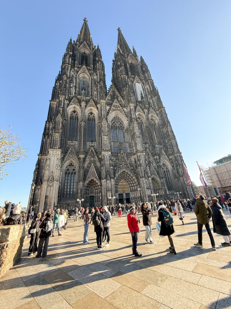 Best Cologne Germany Christmas market travel guide | Where to stay in Cologne for the Christmas markets | 5 star hotels in Cologne | Best hotels in Cologne | Christmas markets in Cologne | When do the Christmas markets in Cologne open? | How many days do I need to see the Cologne Christmas markets? | How many Christmas markets are in Cologne | What to do in Cologne besides the Christmas markets | Best day trips from Cologne at Christmas time | Commonly asked questions for visiting the Cologne Christmas markets | How to get to Cologne in December | What to wear in Cologne in December