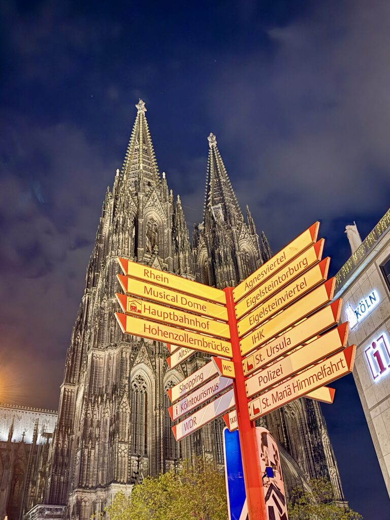 Best Cologne Germany Christmas market travel guide | Where to stay in Cologne for the Christmas markets | 5 star hotels in Cologne | Best hotels in Cologne | Christmas markets in Cologne | When do the Christmas markets in Cologne open? | How many days do I need to see the Cologne Christmas markets? | How many Christmas markets are in Cologne | What to do in Cologne besides the Christmas markets | Best day trips from Cologne at Christmas time | Commonly asked questions for visiting the Cologne Christmas markets | How to get to Cologne in December | What to wear in Cologne in December