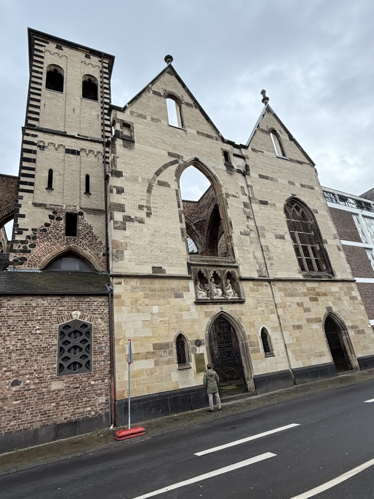 Best Cologne Germany Christmas market travel guide | Where to stay in Cologne for the Christmas markets | 5 star hotels in Cologne | Best hotels in Cologne | Christmas markets in Cologne | When do the Christmas markets in Cologne open? | How many days do I need to see the Cologne Christmas markets? | How many Christmas markets are in Cologne | What to do in Cologne besides the Christmas markets | Best day trips from Cologne at Christmas time | Commonly asked questions for visiting the Cologne Christmas markets | How to get to Cologne in December | What to wear in Cologne in December