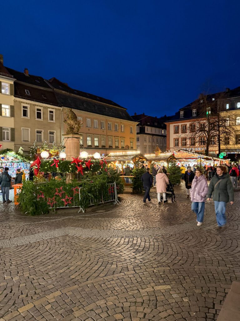 A Complete Heidelberg Germany at Christmas Time Travel Guide | Where to stay in Heidelberg | Best hotels in Heidelberg | 5 star hotels in Heidelberg | Visiting Heidelberg's Christmas Market | Where to eat in Heidelberg | Top 5 things to do in Heidelberg at Christmas Time | Visiting the Heidelberg Castle | Walking the Philosophers Way in Heidelberg | What to see in Heidelberg | How many days should I spend in Heidelberg for the Christmas Markets? | What to wear when visiting Heidelberg Christmas Markets | How to get to Heidelberg | Where else should I visit in Germany after Heidelberg? | Trains in Germany | Reviews of Hutter House - Heidelberg Suites Boutique Hotel