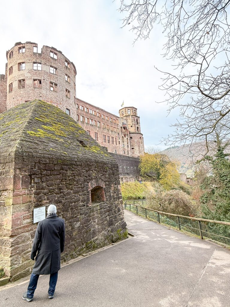 A Complete Heidelberg Germany at Christmas Time Travel Guide | Where to stay in Heidelberg | Best hotels in Heidelberg | 5 star hotels in Heidelberg | Visiting Heidelberg's Christmas Market | Where to eat in Heidelberg | Top 5 things to do in Heidelberg at Christmas Time | Visiting the Heidelberg Castle | Walking the Philosophers Way in Heidelberg | What to see in Heidelberg | How many days should I spend in Heidelberg for the Christmas Markets? | What to wear when visiting Heidelberg Christmas Markets | How to get to Heidelberg | Where else should I visit in Germany after Heidelberg? | Trains in Germany | Reviews of Hutter House - Heidelberg Suites Boutique Hotel