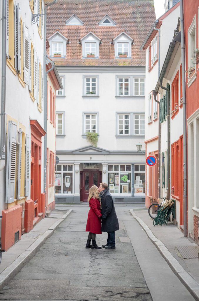 A Complete Heidelberg Germany at Christmas Time Travel Guide | Where to stay in Heidelberg | Best hotels in Heidelberg | 5 star hotels in Heidelberg | Visiting Heidelberg's Christmas Market | Where to eat in Heidelberg | Top 5 things to do in Heidelberg at Christmas Time | Visiting the Heidelberg Castle | Walking the Philosophers Way in Heidelberg | What to see in Heidelberg | How many days should I spend in Heidelberg for the Christmas Markets? | What to wear when visiting Heidelberg Christmas Markets | How to get to Heidelberg | Where else should I visit in Germany after Heidelberg? | Trains in Germany | Reviews of Hutter House - Heidelberg Suites Boutique Hotel