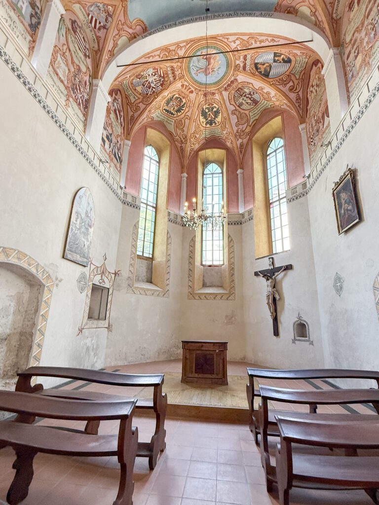 A Ljubljana Slovenia Travel Guide | What to see, do and eat in Ljubljana | Best five star hotel in Ljubljana Slovenia | How many days to visit Slovenia | What are the top sights to see in Ljubljana | Best places to eat in Ljubljana | A ten day Slovenia itinerary including Ljubljana and the Julian Alps | Top things to see in Ljubljana | Best day trips from Ljubljana | What to wear in Slovenia in summer | Top Instagram photo spots in Ljubljana | Best Instaworthy spots in Ljubljana | Where to fly into for Slovenia