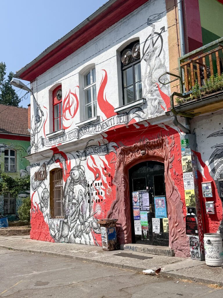 A Ljubljana Slovenia Travel Guide | What to see, do and eat in Ljubljana | Best five star hotel in Ljubljana Slovenia | How many days to visit Slovenia | What are the top sights to see in Ljubljana | Best places to eat in Ljubljana | A ten day Slovenia itinerary including Ljubljana and the Julian Alps | Top things to see in Ljubljana | Best day trips from Ljubljana | What to wear in Slovenia in summer | Top Instagram photo spots in Ljubljana | Best Instaworthy spots in Ljubljana | Where to fly into for Slovenia