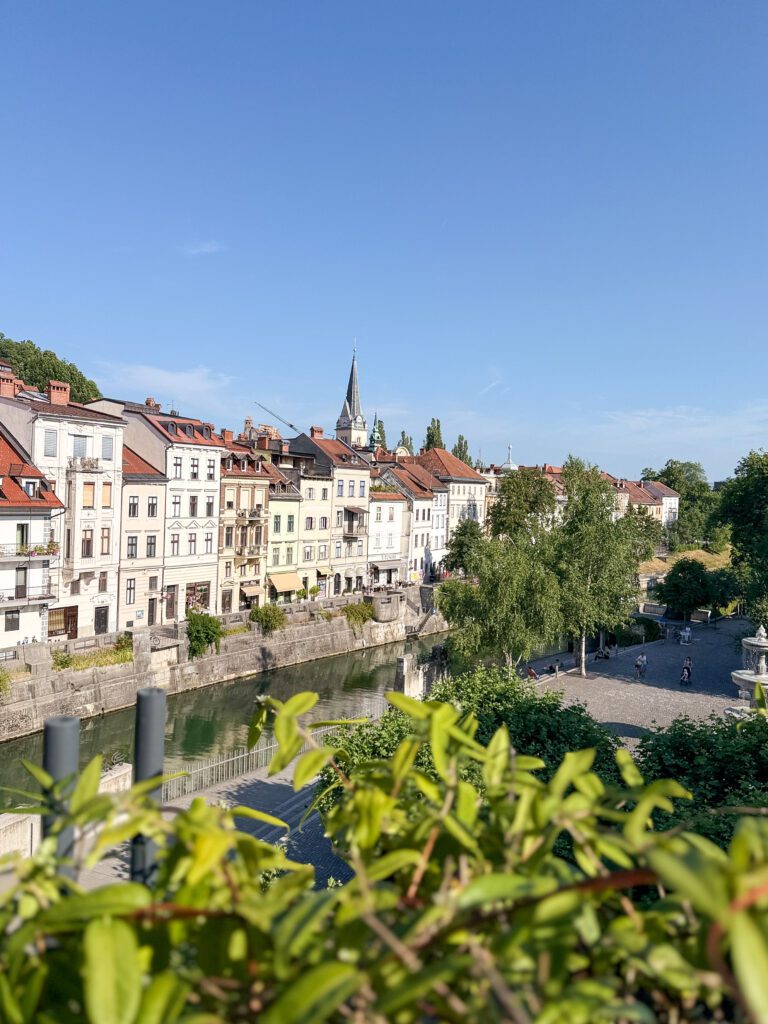 A Ljubljana Slovenia Travel Guide | What to see, do and eat in Ljubljana | Best five star hotel in Ljubljana Slovenia | How many days to visit Slovenia | What are the top sights to see in Ljubljana | Best places to eat in Ljubljana | A ten day Slovenia itinerary including Ljubljana and the Julian Alps | Top things to see in Ljubljana | Best day trips from Ljubljana | What to wear in Slovenia in summer | Top Instagram photo spots in Ljubljana | Best Instaworthy spots in Ljubljana | Where to fly into for Slovenia