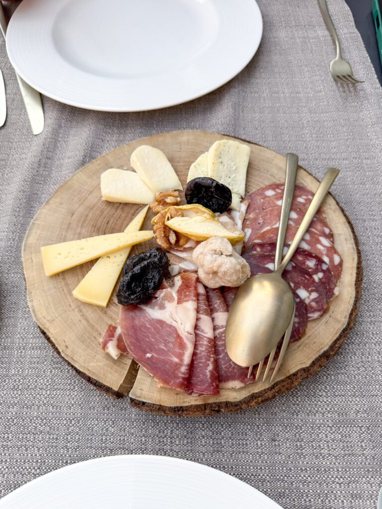 A Ljubljana Slovenia Travel Guide | What to see, do and eat in Ljubljana | Best five star hotel in Ljubljana Slovenia | How many days to visit Slovenia | What are the top sights to see in Ljubljana | Best places to eat in Ljubljana | A ten day Slovenia itinerary including Ljubljana and the Julian Alps | Top things to see in Ljubljana | Best day trips from Ljubljana | What to wear in Slovenia in summer | Top Instagram photo spots in Ljubljana | Best Instaworthy spots in Ljubljana | Where to fly into for Slovenia