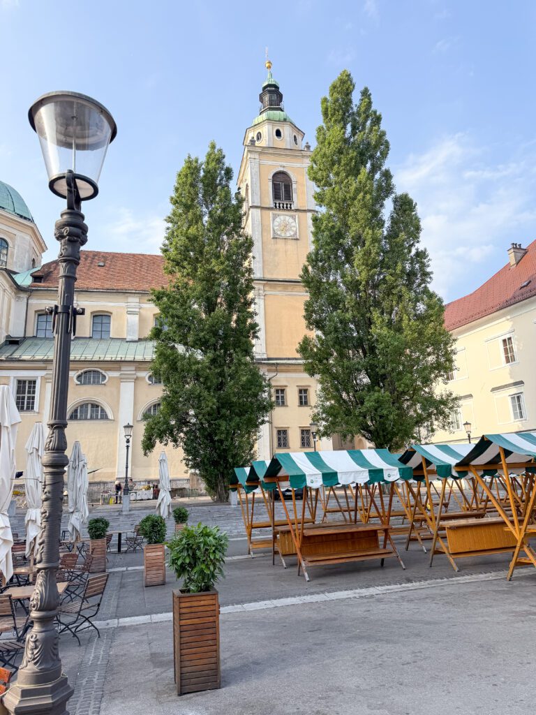 A Ljubljana Slovenia Travel Guide | What to see, do and eat in Ljubljana | Best five star hotel in Ljubljana Slovenia | How many days to visit Slovenia | What are the top sights to see in Ljubljana | Best places to eat in Ljubljana | A ten day Slovenia itinerary including Ljubljana and the Julian Alps | Top things to see in Ljubljana | Best day trips from Ljubljana | What to wear in Slovenia in summer | Top Instagram photo spots in Ljubljana | Best Instaworthy spots in Ljubljana | Where to fly into for Slovenia