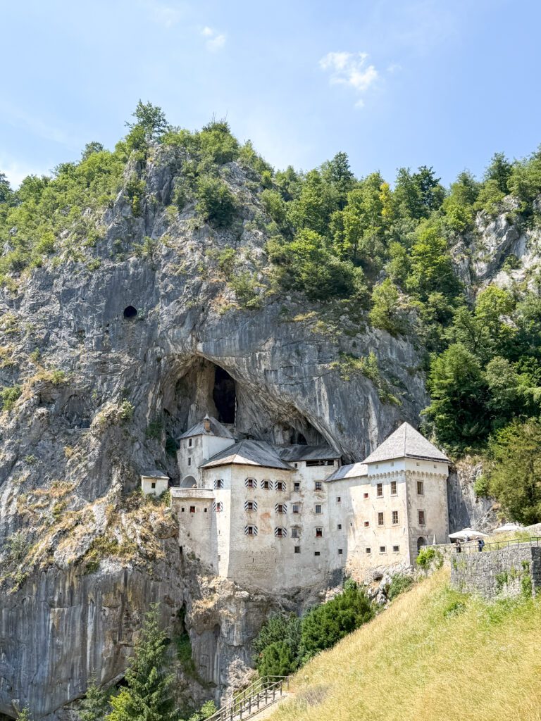 A Ljubljana Slovenia Travel Guide | What to see, do and eat in Ljubljana | Best five star hotel in Ljubljana Slovenia | How many days to visit Slovenia | What are the top sights to see in Ljubljana | Best places to eat in Ljubljana | A ten day Slovenia itinerary including Ljubljana and the Julian Alps | Top things to see in Ljubljana | Best day trips from Ljubljana | What to wear in Slovenia in summer | Top Instagram photo spots in Ljubljana | Best Instaworthy spots in Ljubljana | Where to fly into for Slovenia | A Flytographer photo shoot in Ljubljana
