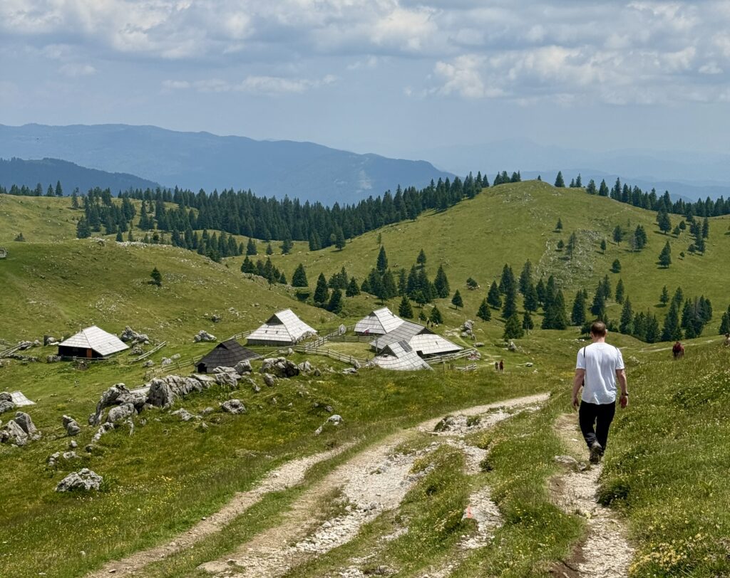 The best guide for a day trip to Velika Planina | What to do for a day trip to Velika Planina | How to do a day trip from Logar Valley to Velika Planina | what to eat on Velika Planina | What to wear at Velika Planina 