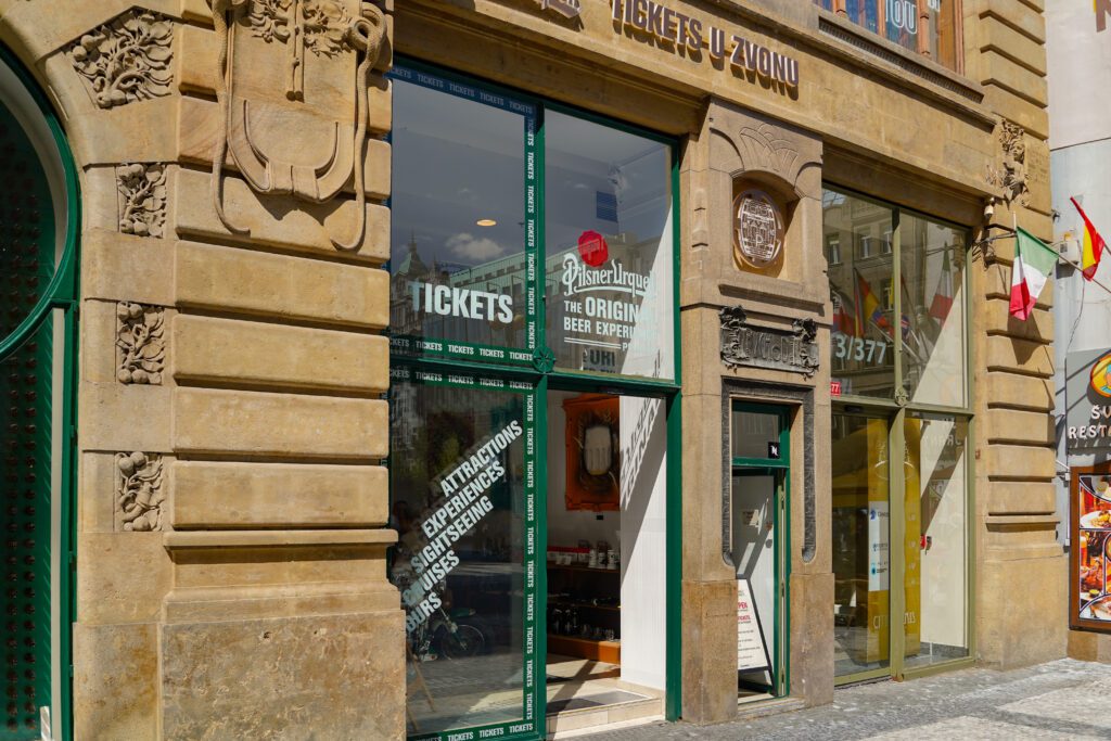 Prague Travel Guide: What To See And Do In The City Of 100 Spires | A complete travel guide to Prague | Best things to see and do in Prague | Best hotels in Prague | 5 star hotels in Prague | Best beer gardens in Prague | Top sights in Prague | How many days do I need in Prague | How to get to Prague | A 4 day Prague itinerary | How to spend 4 days in Prague 