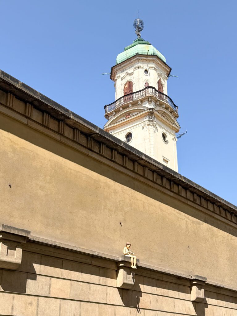 Prague Travel Guide: What To See And Do In The City Of 100 Spires | A complete travel guide to Prague | Best things to see and do in Prague | Best hotels in Prague | 5 star hotels in Prague | Best beer gardens in Prague | Top sights in Prague | How many days do I need in Prague | How to get to Prague | A 4 day Prague itinerary | How to spend 4 days in Prague 