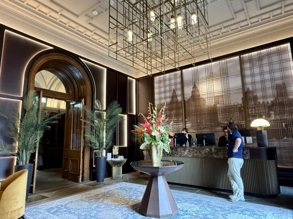 The Ultimate Liverpool England Travel Guide | What to do in Liverpool England | Best hotels in Liverpool England | 5 star hotels in Liverpool | Top things to do in Liverpool England | Best Beatles sights in Liverpool | Best private Beatles tour in Liverpool | 