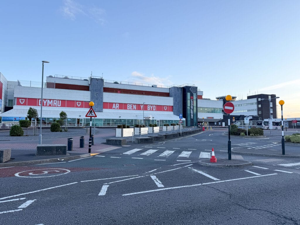 How to spend 5 days in Wales | Best places to stay in Wales | How many days do I need in Wales | Nicest hotels in Wales | best 5 star hotels in Wales | top things to see in Wales | what to do in Cardiff | National Parks in Wales | Top photo spots in Wales | How to get to Wales | Best airport for Wales