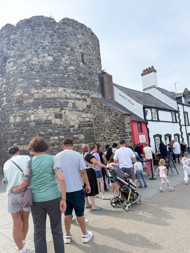 How to spend 5 days in Wales | Best places to stay in Wales | How many days do I need in Wales | Nicest hotels in Wales | best 5 star hotels in Wales | top things to see in Wales | what to do in Cardiff | National Parks in Wales | Top photo spots in Wales | How to get to Wales | Best airport for Wales | Driving in Wales | Best time of year to visit Wales | Pale Hall 5 star hotel in Wales | 5 star luxury hotels in Cardiff Wales | Castles in Wales