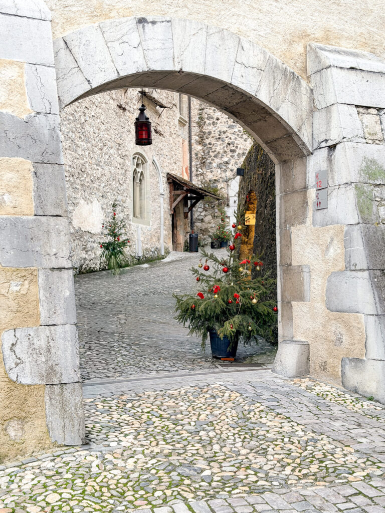 A Montreux Switzerland Christmas Market guide | An honest opinion about the Montreux Christmas market and if it deserves to be considered one of the best in Europe | Where to stay to visit the Montreux Christmas Market | Things to see near Montreux in December | what to do in the Swiss Riviera in December | How many days to spend at the Montreux Christmas market | Chateau Chillon at Christmas time | Visiting Rochers de Naye from Montreux | A day trip to Vevey | How much time to spend at Chaplins World | Is Chaplins World worth visiting | A quick stop in Gruyeres | what to do in Gruyeres | What to do in Vevey | The best luxury hotels near Montreux | The best five star hotels in Montreux | The most luxurious 5 star hotels in the Swiss Riviera | Montreal Jazz festival | What Queen things are there to see in Montreux | Freddie Mercury and Queen in Montreux 