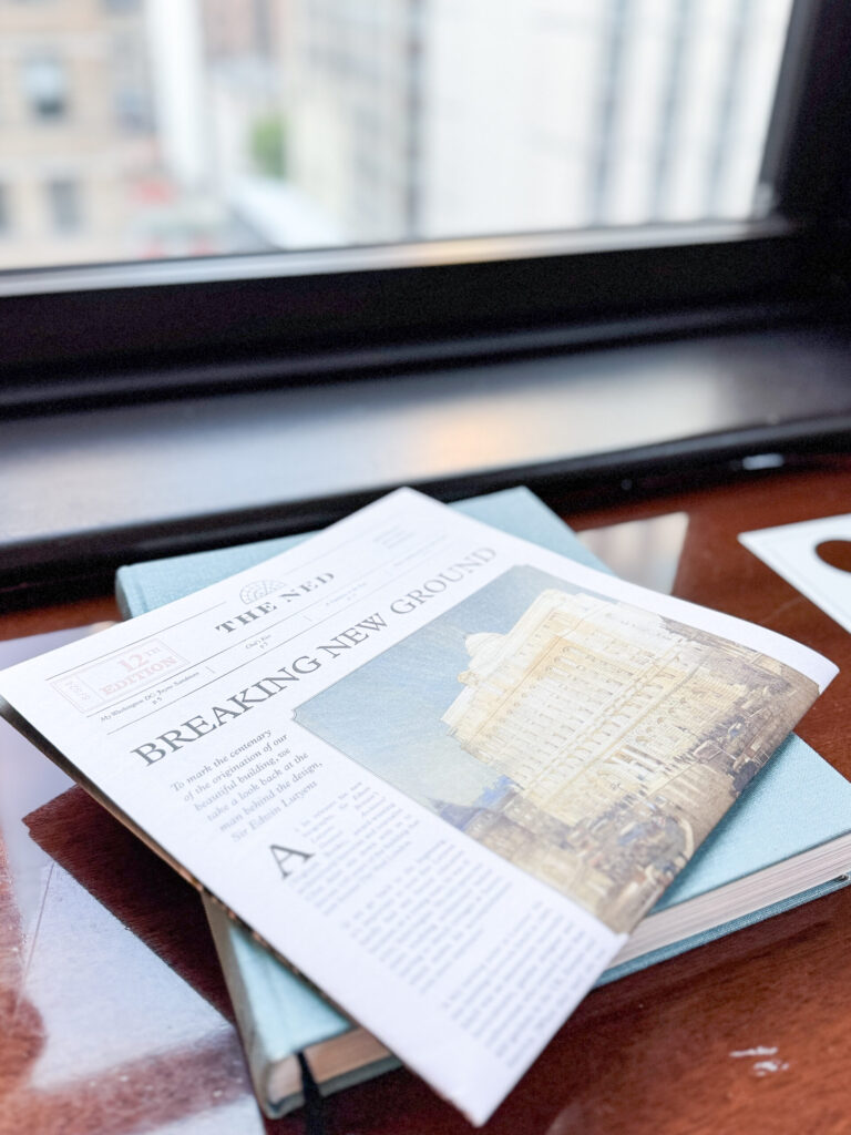 Top Luxury Hotels in NYC | Where to stay in NYC | Best neighborhood to stay at in New York City | Best hotels in New York City | What is the best luxury hotel at a reasonable price to stay at in NYC | Recommended neighborhoods to stay at in Manhattan | Best hotel in Manhattan for Christmas time visits | Where to stay in the Lower East Side of Manhattan | Where to stay in downtown Manhattan | Best luxury hotels in SOHO | Best way to get around NYC | How to use the subway in Manhattan | Names and map of different neighborhoods of Manhattan in New York City 