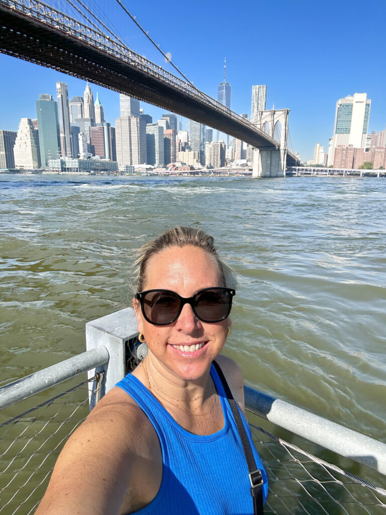 Top Luxury Hotels in NYC | Where to stay in NYC | Best neighborhood to stay at in New York City | Best hotels in New York City | What is the best luxury hotel at a reasonable price to stay at in NYC | Recommended neighborhoods to stay at in Manhattan | Best hotel in Manhattan for Christmas time visits | Where to stay in the Lower East Side of Manhattan | Where to stay in downtown Manhattan | Best luxury hotels in SOHO 