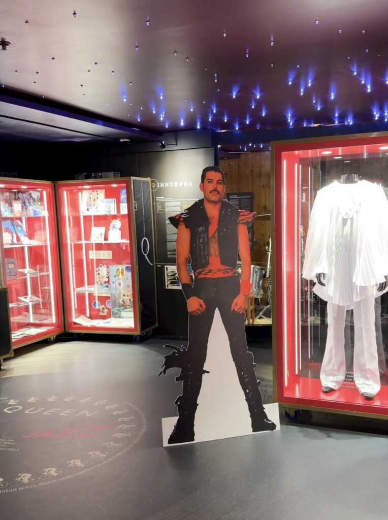 A Montreux Switzerland Christmas Market guide | An honest opinion about the Montreux Christmas market and if it deserves to be considered one of the best in Europe | Where to stay to visit the Montreux Christmas Market | Things to see near Montreux in December | what to do in the Swiss Riviera in December | How many days to spend at the Montreux Christmas market | Chateau Chillon at Christmas time | Visiting Rochers de Naye from Montreux | A day trip to Vevey | How much time to spend at Chaplins World | Is Chaplins World worth visiting | A quick stop in Gruyeres | what to do in Gruyeres | What to do in Vevey | The best luxury hotels near Montreux | The best five star hotels in Montreux | The most luxurious 5 star hotels in the Swiss Riviera | Montreal Jazz festival | What Queen things are there to see in Montreux | Freddie Mercury and Queen in Montreux 