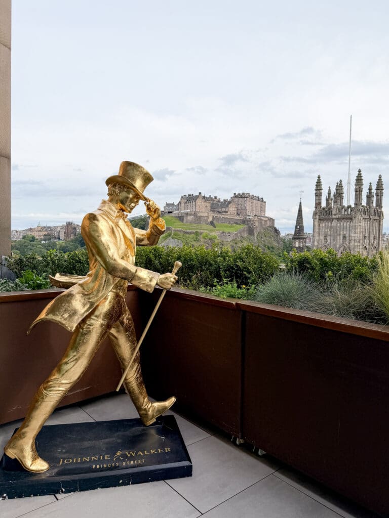 How to spend two days in Edinburgh Scotland | Where to eat in Edinburgh Scotland | Tips for visiting Old Town Edinburgh Scotland  | Top places to eat in Edinburgh | Visit Edinburgh tips | review of 1820 Rooftop Bar and Grill  with the best views of Edinburgh Castle | Johnny Walker whisky tasting in Edinburgh 