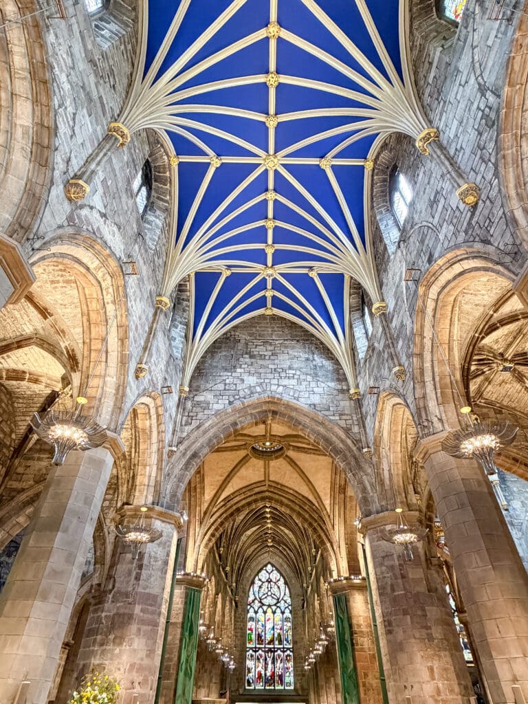 How to spend two days in Edinburgh Scotland | Best things to see and do in Edinburgh Scotland | Tips for visiting Old Town Edinburgh Scotland  | Top things to see in Edinburgh | Royal Mile Edinburgh | What to see on the Royal  Mile including St Jiles Cathedral 
