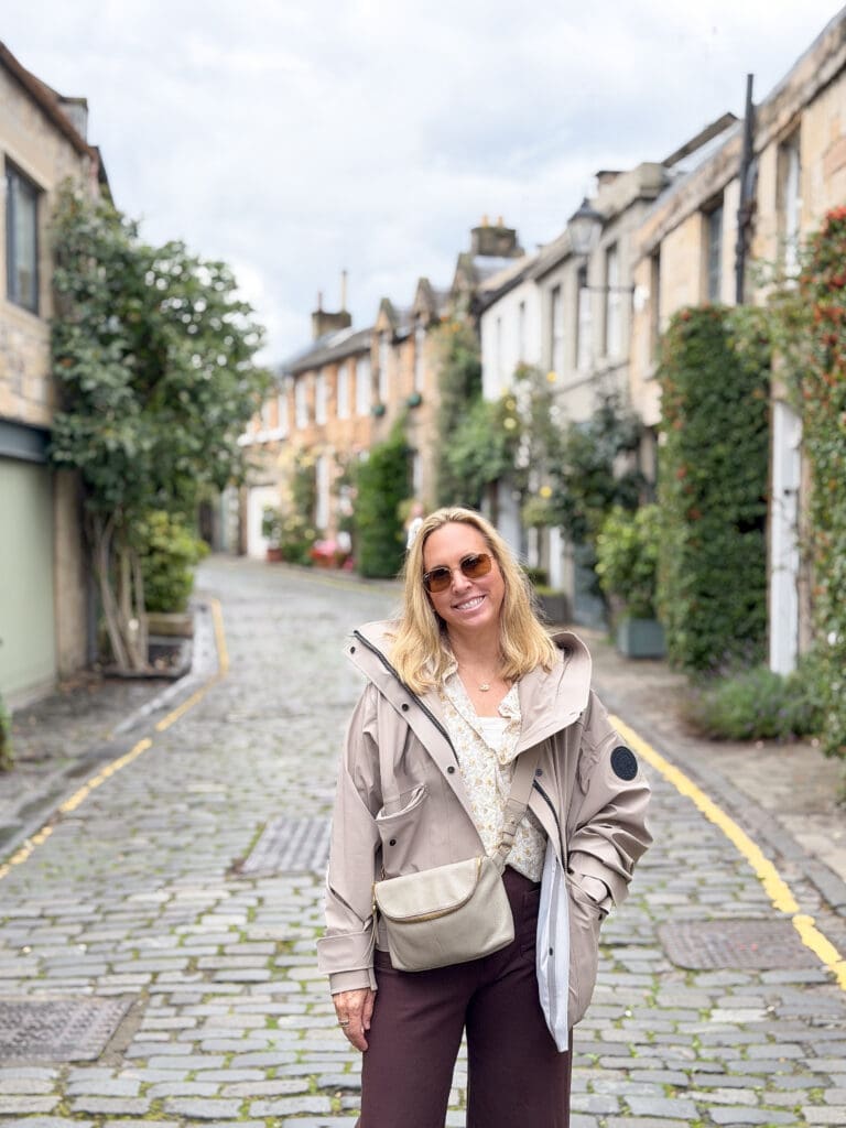How to spend two days in Edinburgh Scotland | A late August or early September visit to Scotland | Best tips for visiting Edinburgh Scotland including where to stay and eat and what to see and do 