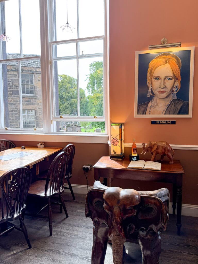How to spend two days in Edinburgh Scotland | Best things to see and do in Edinburgh Scotland | Tips for visiting Old Town Edinburgh Scotland  | Top Harry Potter things to see in Edinburgh | Harry Potter sights in Edinburgh 