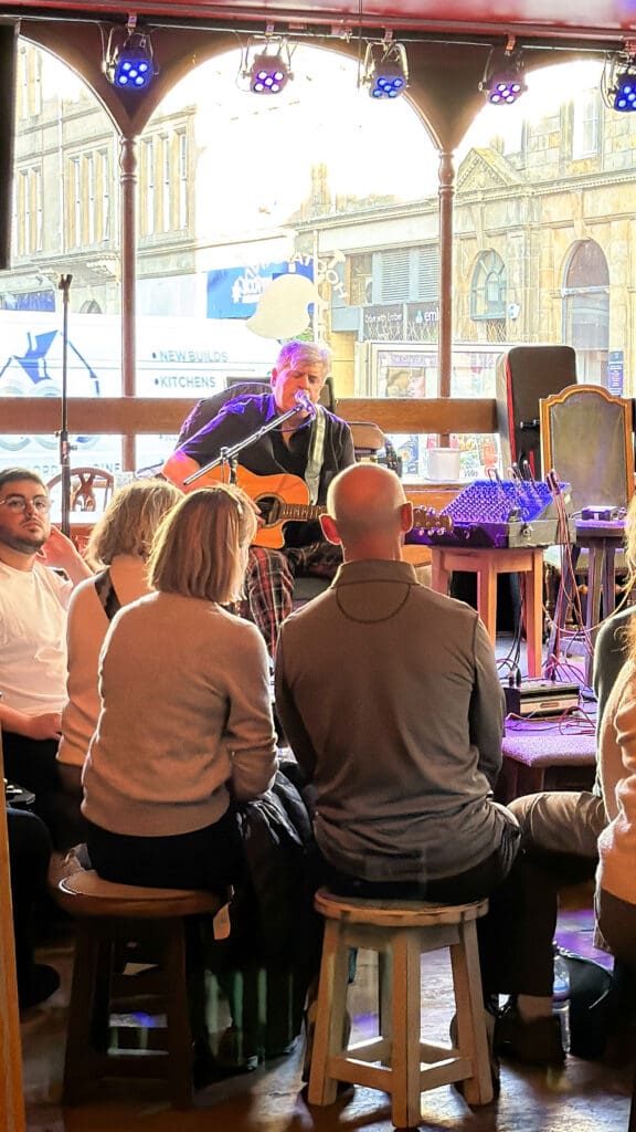 Best things to do near Inverness and Glencoe | Best places to eat in the Scottish Highlands | Dining in the Scottish Highlands | Live music pubs in the Scottish Highlands