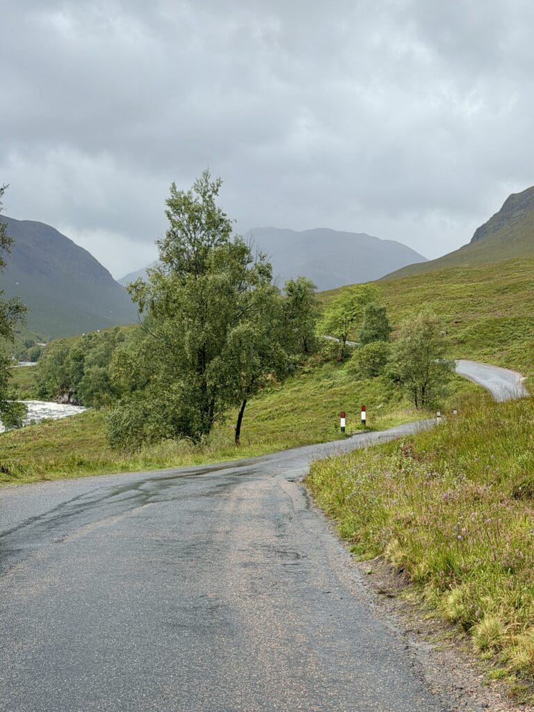 Best things to do near Inverness and Glencoe | Renting a car in Scotland | How to get to the Scottish Highlands | Closest airport to the Highlands of Scotland