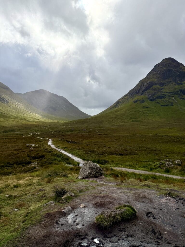 Scottish Highlands Travel Guide: Best things to do near Inverness and Glencoe | Glencoe A82 road and viewpoints what to see | Prettiest road in the Scottish Highlands | Location of iconic white house at base of mountain in Scottish Highlands