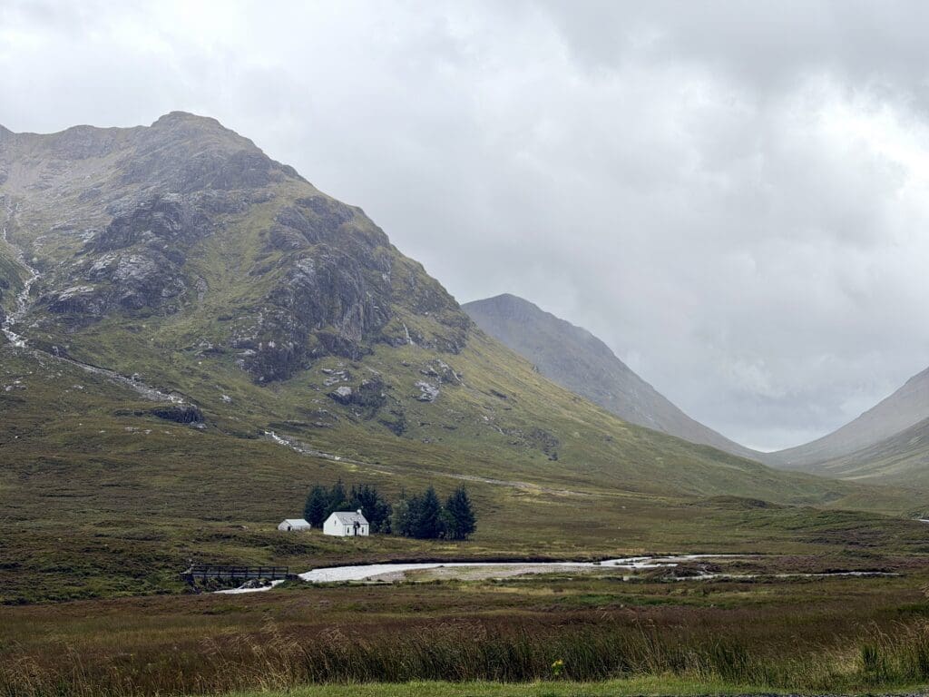 Scottish Highlands Travel Guide: Best things to do near Inverness and Glencoe | Glencoe A82 road and viewpoints what to see | Prettiest road in the Scottish Highlands | Location of iconic white house at base of mountain in Scottish Highlands